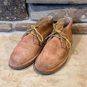 Frye Alex Tan Suede Chukka Boots